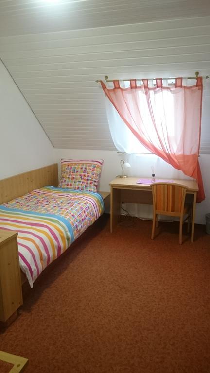 Gasthof Wilhelm Tell Fremdenzimmer เซิร์นดอร์ฟ ภายนอก รูปภาพ